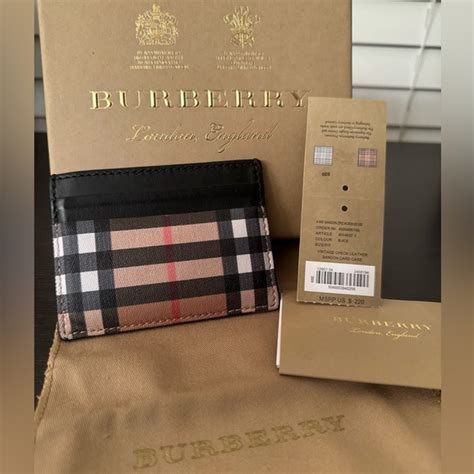 Burberry Sandon Vintage Check Card Case New With Dust bag